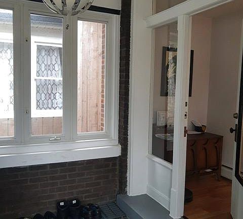 3rd image of 1001 Thomas Ave