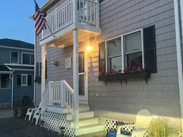 (undisclosed Address), Marshfield, MA 02050