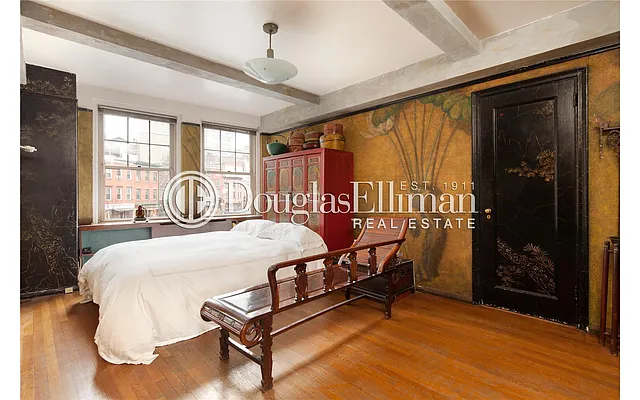 Sold by Douglas Elliman | media 27