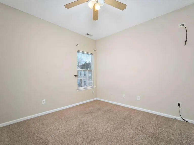 1107 Carver Ave — Photo 14