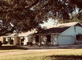 9750 E Baymeadows Dr, Inverness, FL 34450