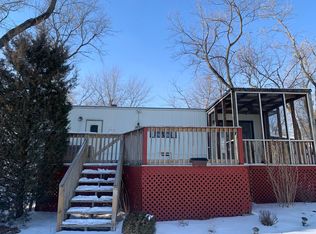 270 Misty Rdg, Lakemoor, IL 60051