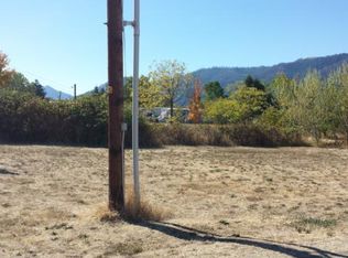 973 Cornutt St, Myrtle Creek, OR 97457