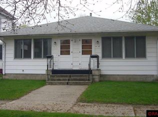 418 S Front St, Saint Peter, MN 56082