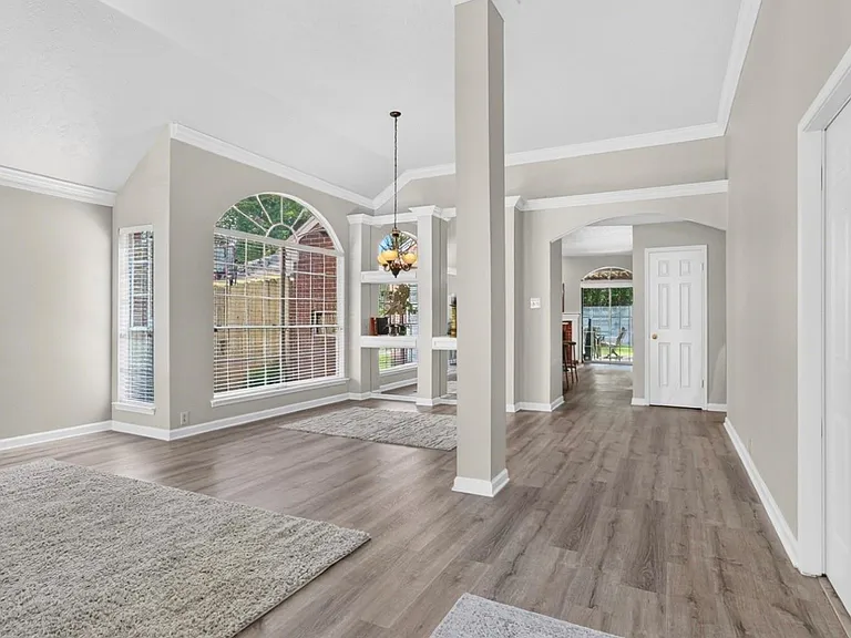 4415 Echo Falls Dr — Photo 3