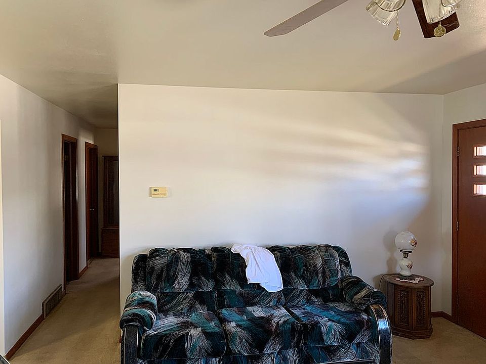 308 Main St, Fostoria, IA 51340 Zillow