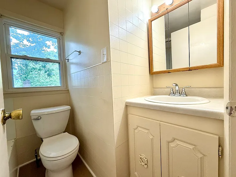 335 S Blaine Ave #2 — Photo 12