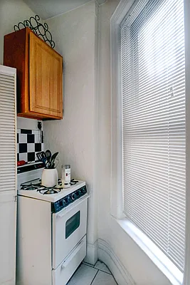 Rented by J Misrahi Realty Corp | media 17