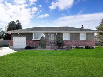 9 Diellen Court, Commack, NY, 11725