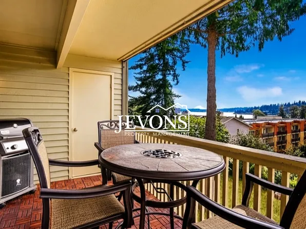 11809 100th Ave NE #B203, Kirkland, WA 98034