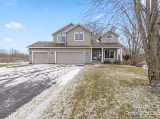 10098 S Ridge Dr SE, Caledonia, MI 49316