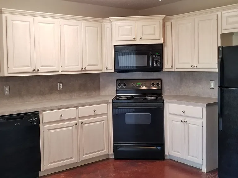 406 N Dover Ave — Photo 5