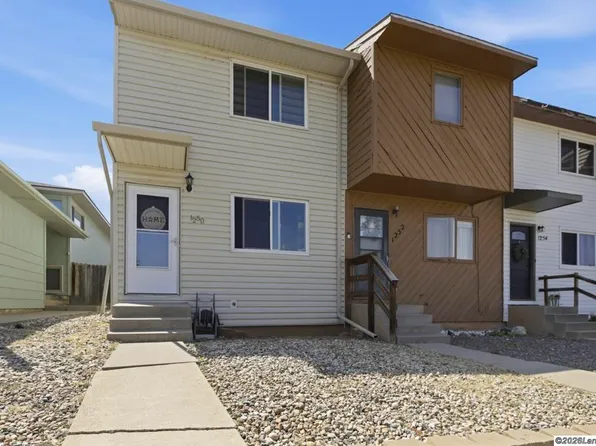 1250 N 19th St, Laramie, WY 82072