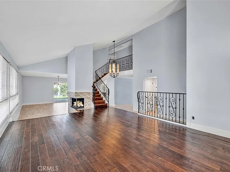 14781 Canterbury Ave — Photo 8