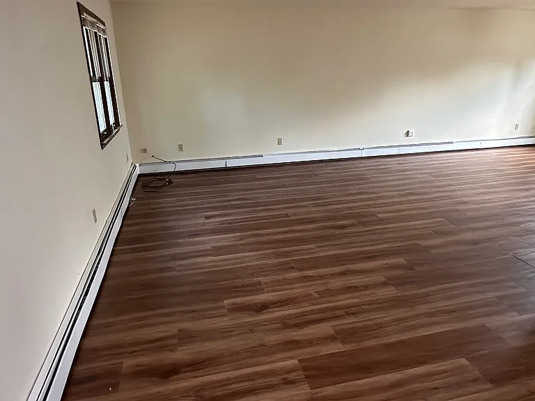 411 Marion St — Photo 19