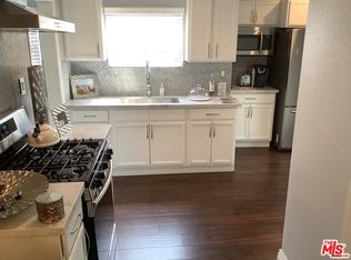 547 W 102nd St, Los Angeles, CA 90044