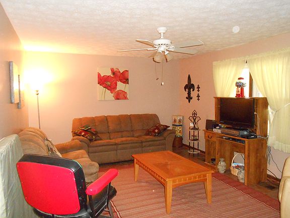 5th image of 1858 D St