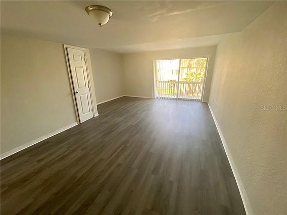 4th image of 7403 Palmera Pointe Cir Unit 201