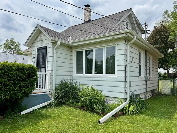 1404 Pleasant View AVENUE, Waukesha, WI 53188