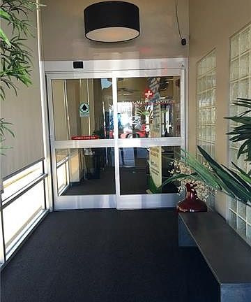 3rd image of 6789 Camp Bowie Blvd