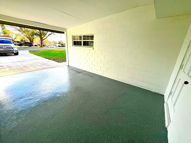 3313 Anderson Rd — Photo 4