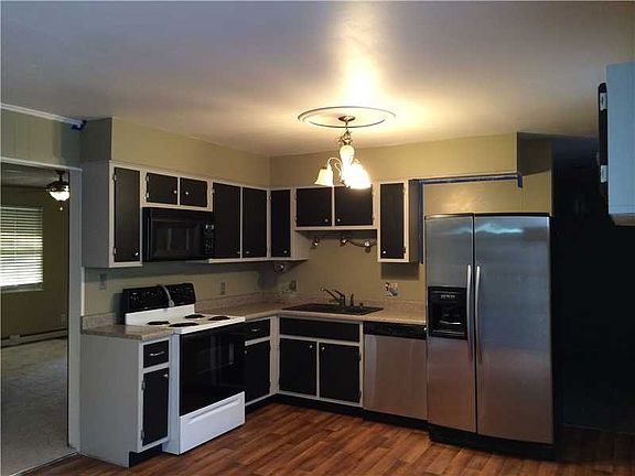 2nd image of 711 Berkley Dr