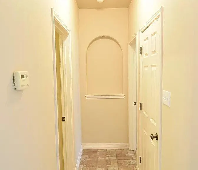 4 Hollywood Ct — Photo 8