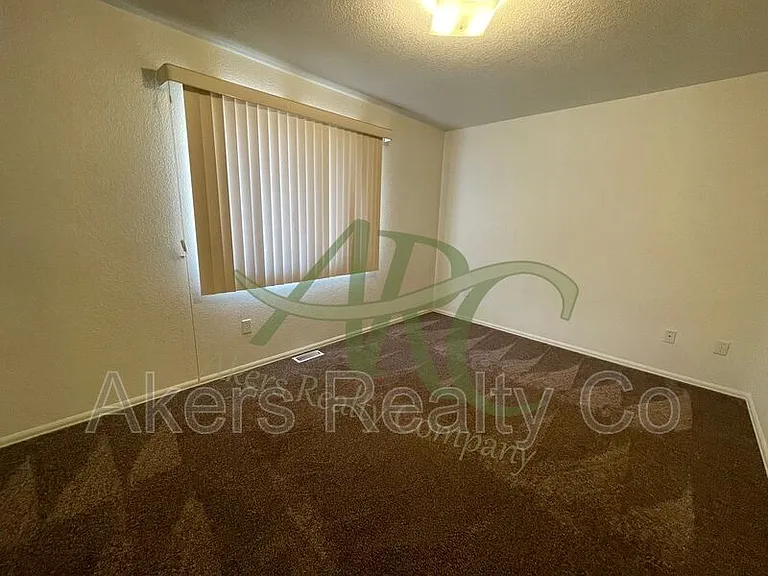 2730 Poplar St #B — Photo 10