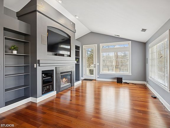 4th image of 2552 Camberley Cir #4-811