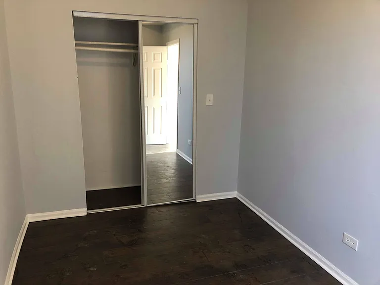 2917 W Cermak Rd #2R — Photo 9