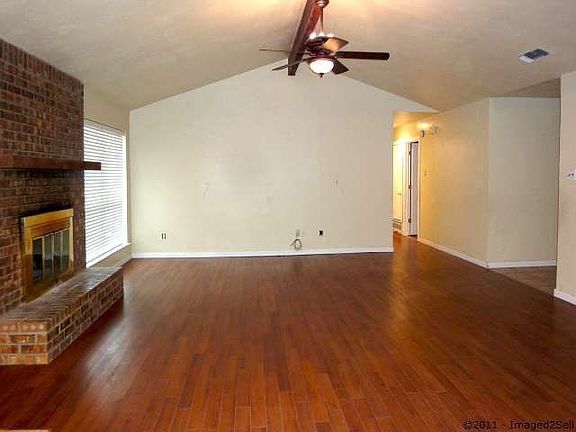 3rd image of 6473 Whitehurst Dr