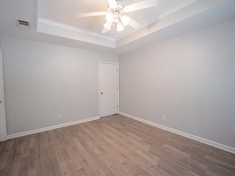 123 W Tisbury Ln — Photo 16
