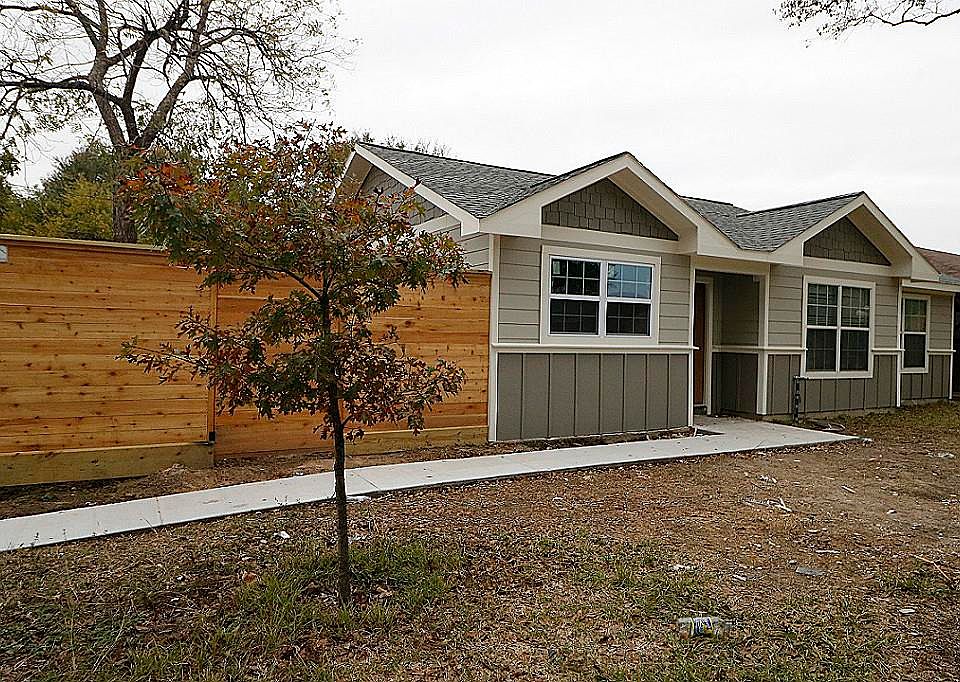 1st image of 1584 Cheshire Ln