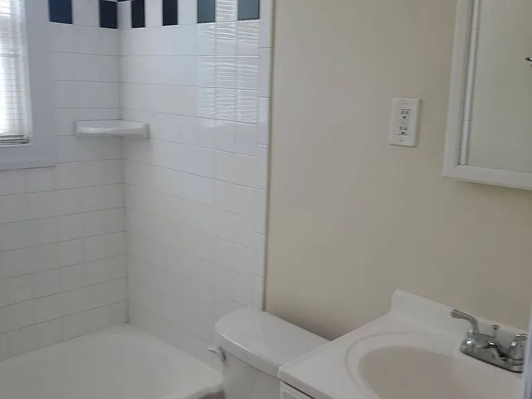 Harborview Apartments — Photo 10