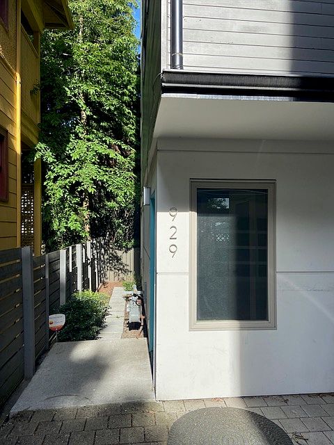 Front of unit
