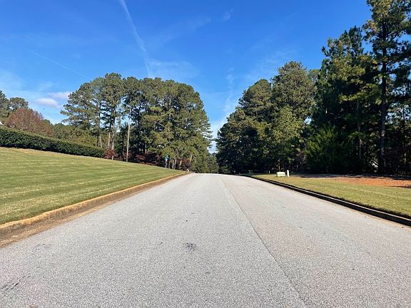 3rd image of 2442 Harvest Dr SE