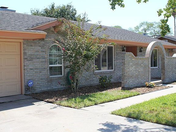 2nd image of 1618 Lawndale Dr