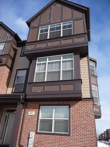 3 bed, 2.5 bath, 2480 sqft, $3,400 — Photo 3