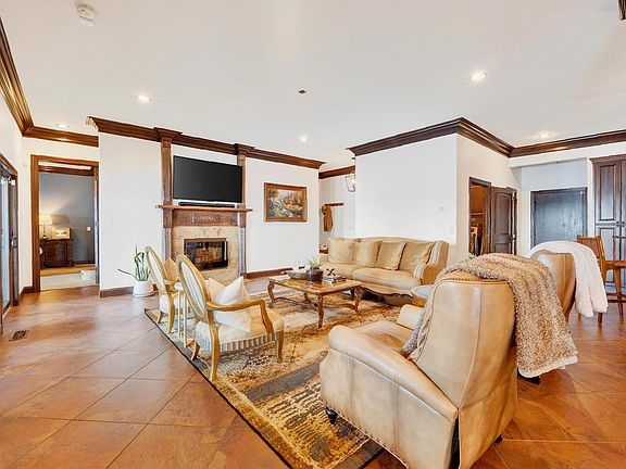 5th image of 6 Glenview Dr