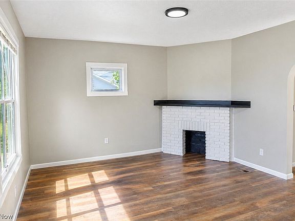 2nd image of 9705 Macon Ave