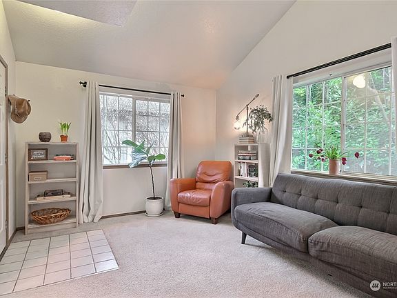 5th image of 2843 60th Lane SE #A