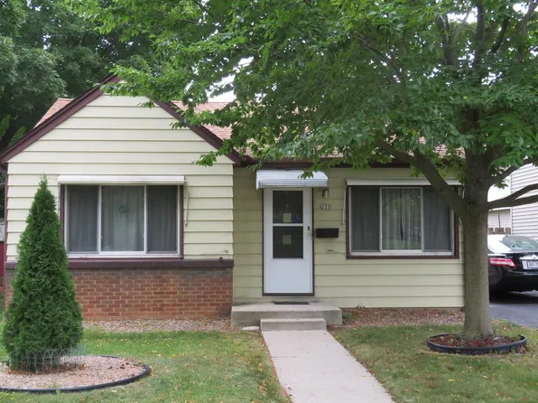 222 North 80th STREET, Milwaukee, WI 53213