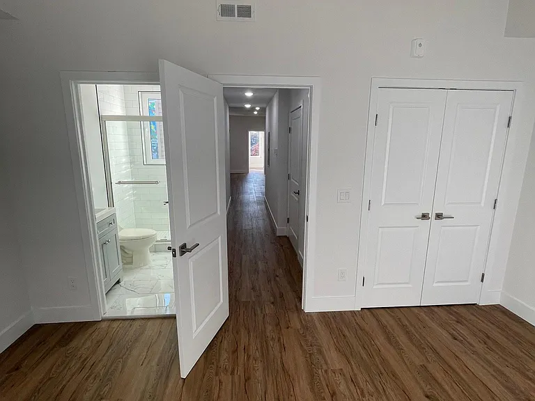 2203 W Thompson St #B — Photo 10