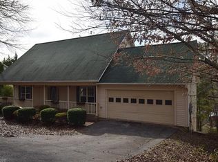 14 Friendly Way, Asheville, NC 28806