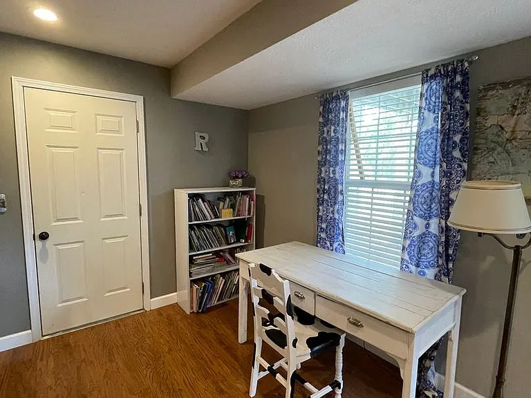 1407 S 17th Ave — Photo 39