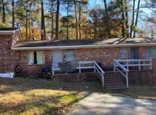 3421 Gardner St, Fayetteville, NC 28311