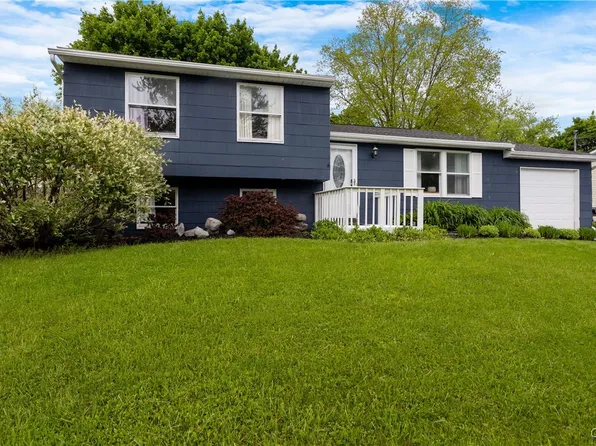 4229 Hunting Creek Dr, Clay, NY 13041