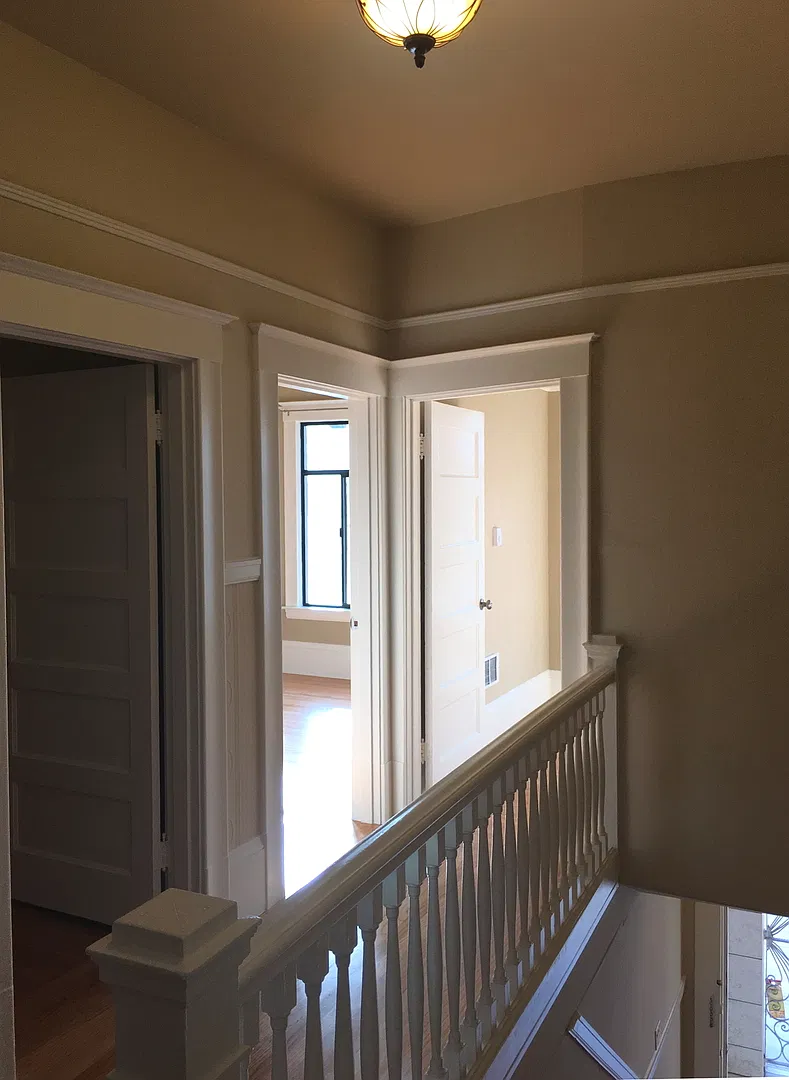 55-57 Ramona — Photo 3