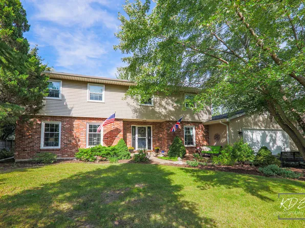 25W186 Jane Ave, Naperville, IL 60540