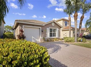 11040 Yellow Poplar Dr, Fort Myers, FL 33913